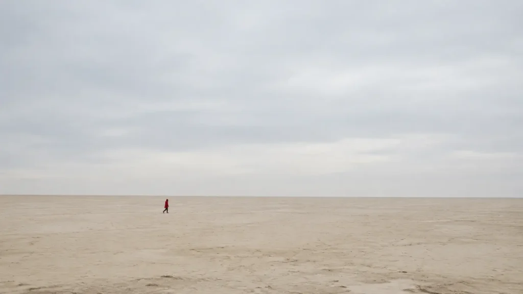 Espacio negativo en fotografía: componer con el vacío